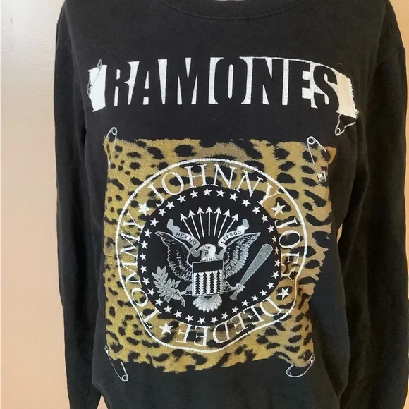 Ramones Punk Rock Band Sweatshirt Animal Print Graphic Pullover Bravado Size SM - Picture 2 of 13